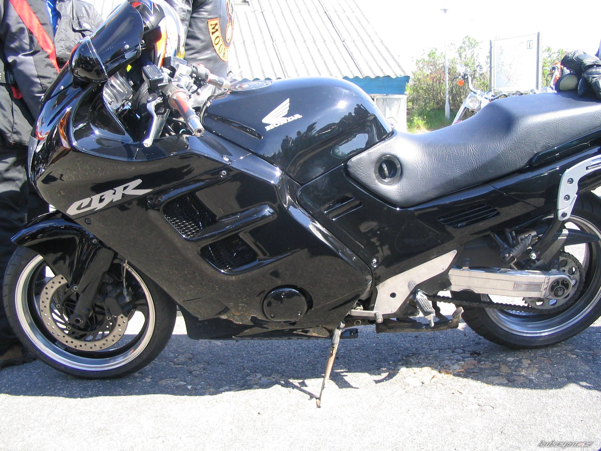 1990 HONDA CBR 1000 F | Picture 365334 motorcycle photo