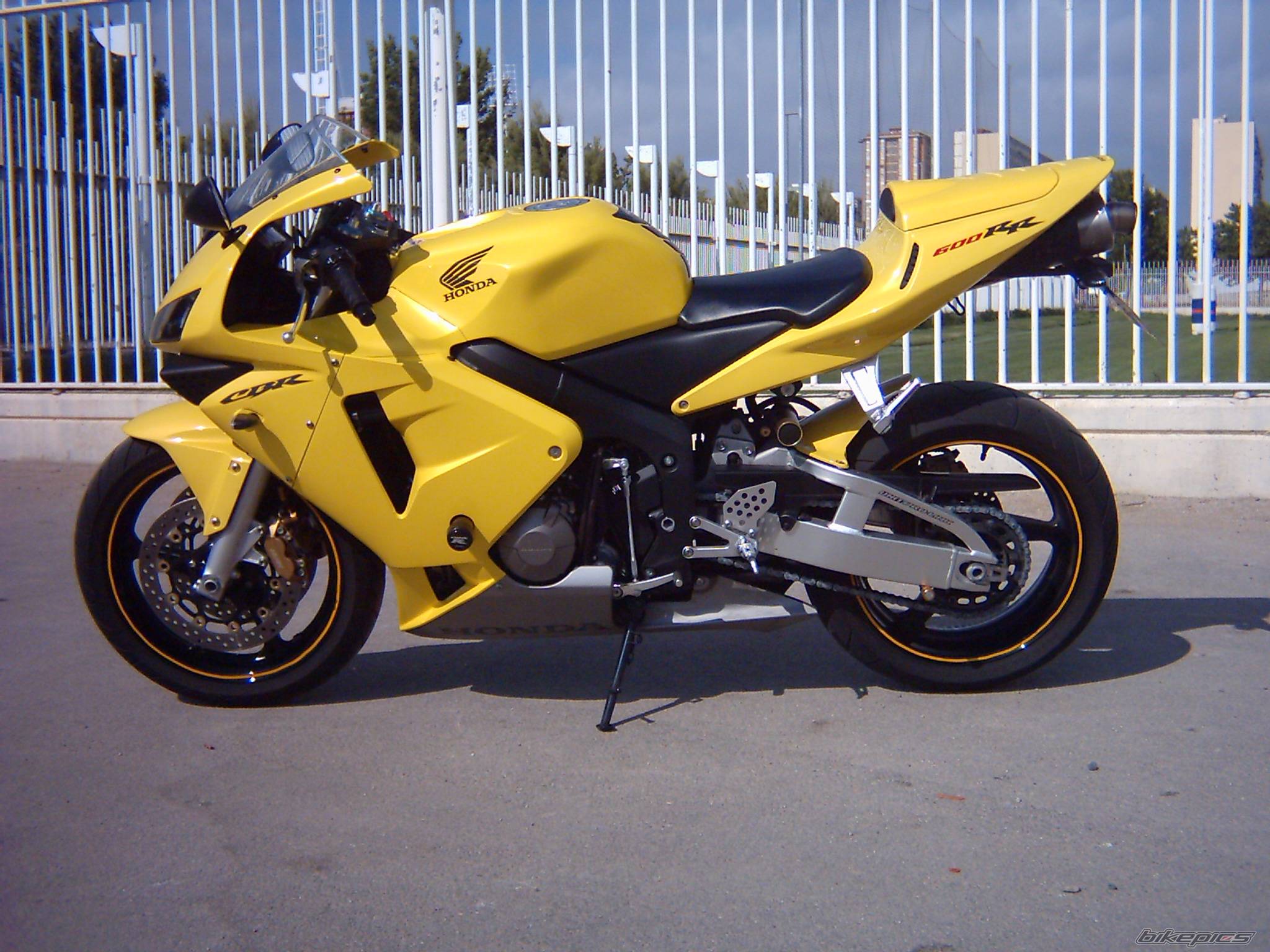 2004 HONDA CBR 600 | Picture 368139 motorcycle photo