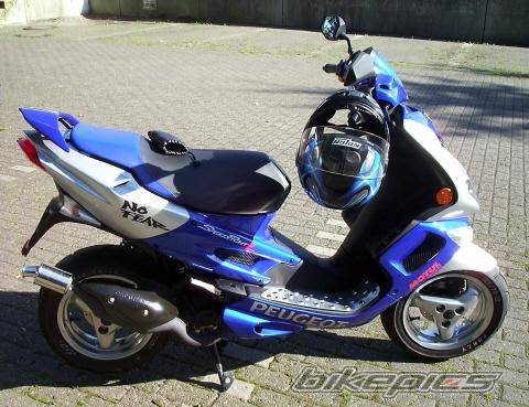 2002 APRILIA AF1 FUTURA 125 | Picture 36929 motorcycle photo