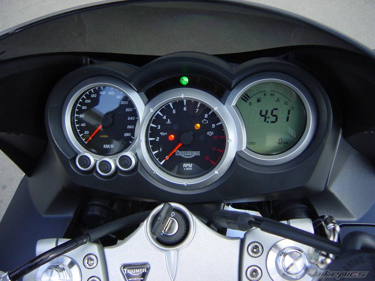 2005 TRIUMPH SPRINT ST | Picture 369413 motorcycle photo