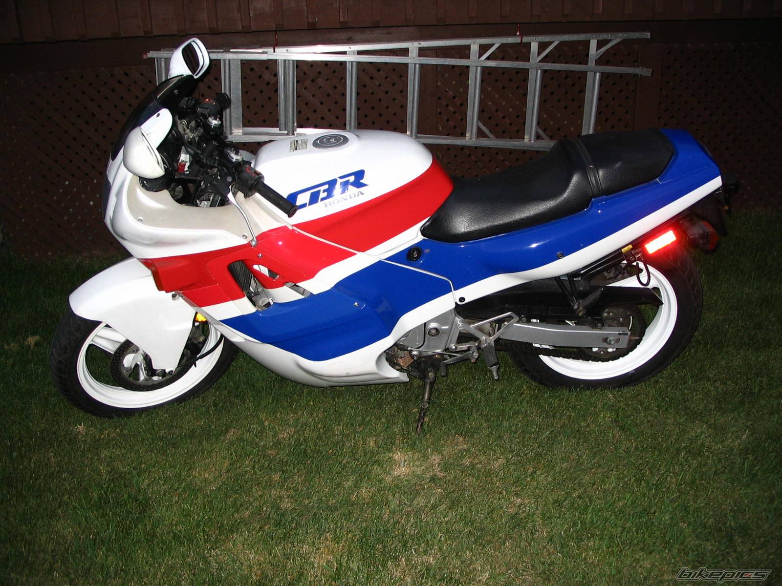 1989 HONDA CBR 600 | Picture 372645 motorcycle photo