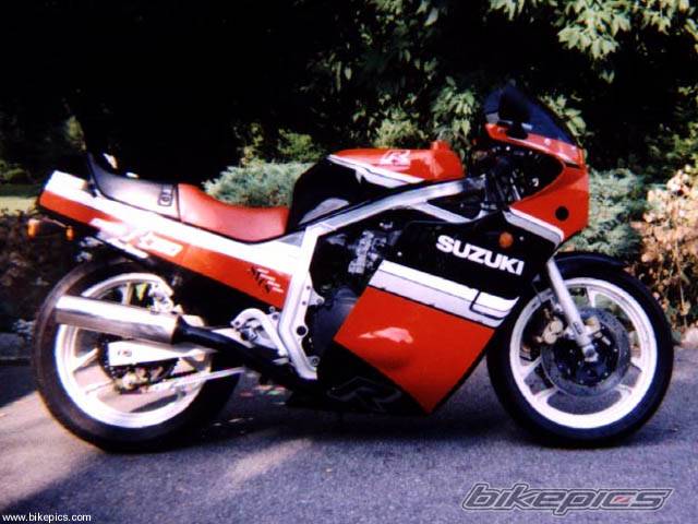 1985  GSX R 750 | Picture 373 motorcycle photo