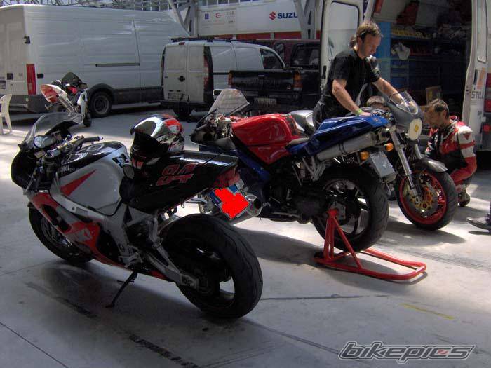 2001 SUZUKI GSX R 750 | Picture 373097 motorcycle photo
