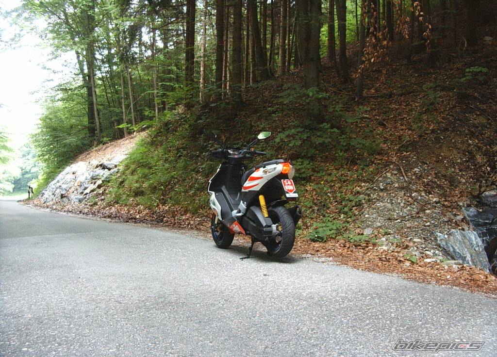 2005 APRILIA SR 50 | Picture 374096 motorcycle photo
