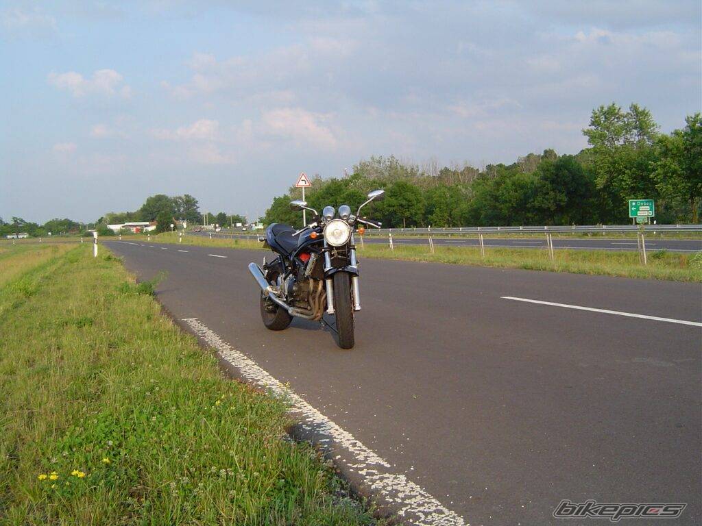 1994 SUZUKI BANDIT 400 | Picture 376506 motorcycle photo