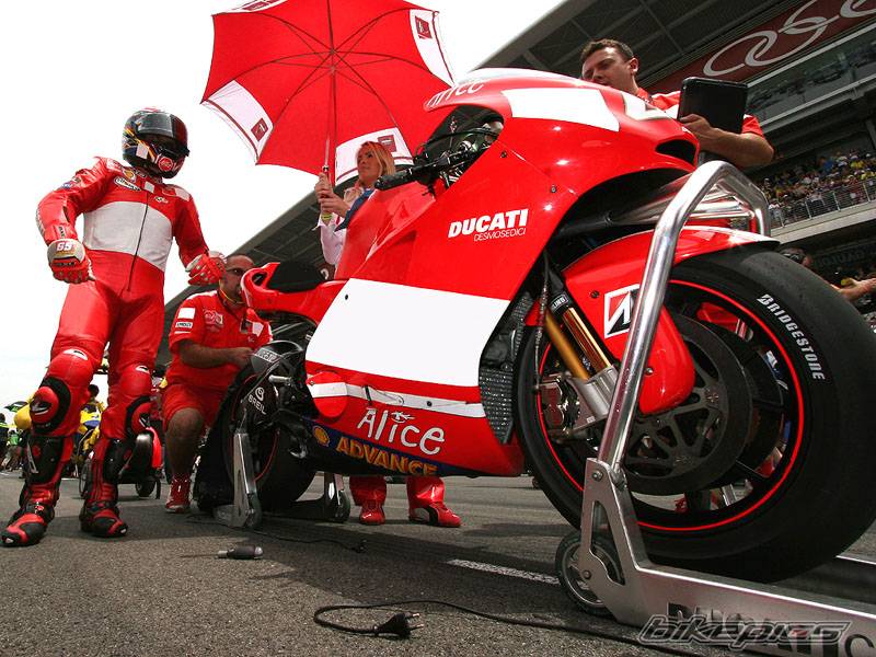 2005 DUCATI 999R | Picture 376593 motorcycle photo