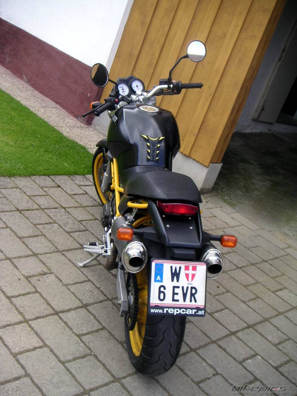 1998 DUCATI MONSTER 600 | Picture 376966 motorcycle photo