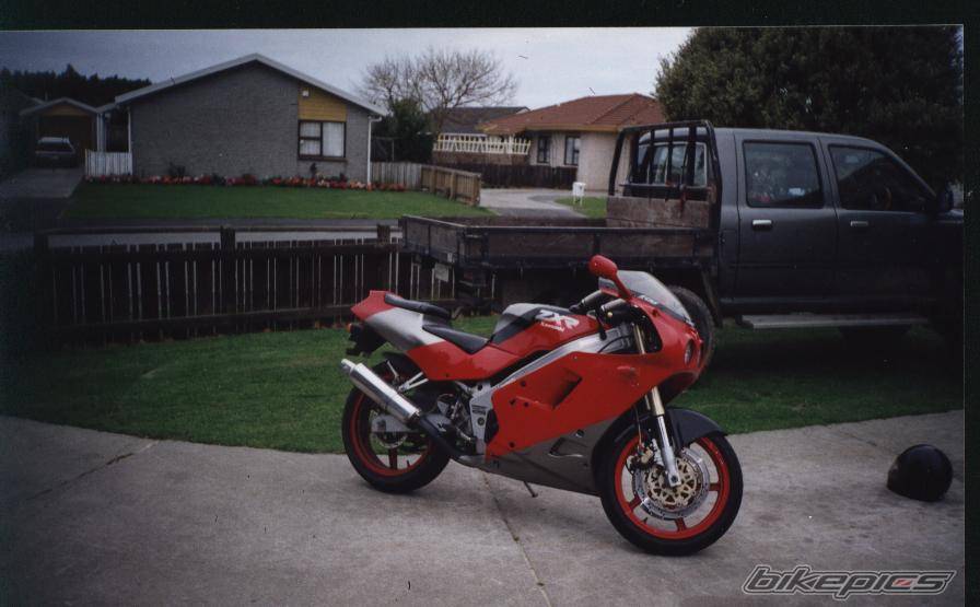 1990 KAWASAKI ZX 2R | Picture 37748 motorcycle photo