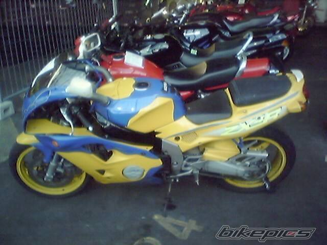 1991 KAWASAKI ZXR 400 | Picture 380136 motorcycle photo