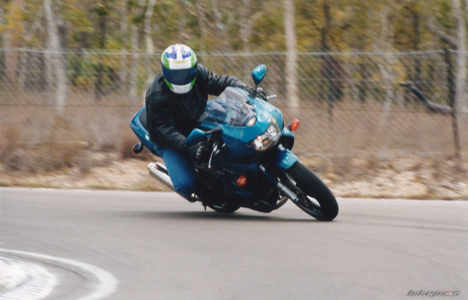 1998 HONDA VTR 1000 | Picture 38077 motorcycle photo
