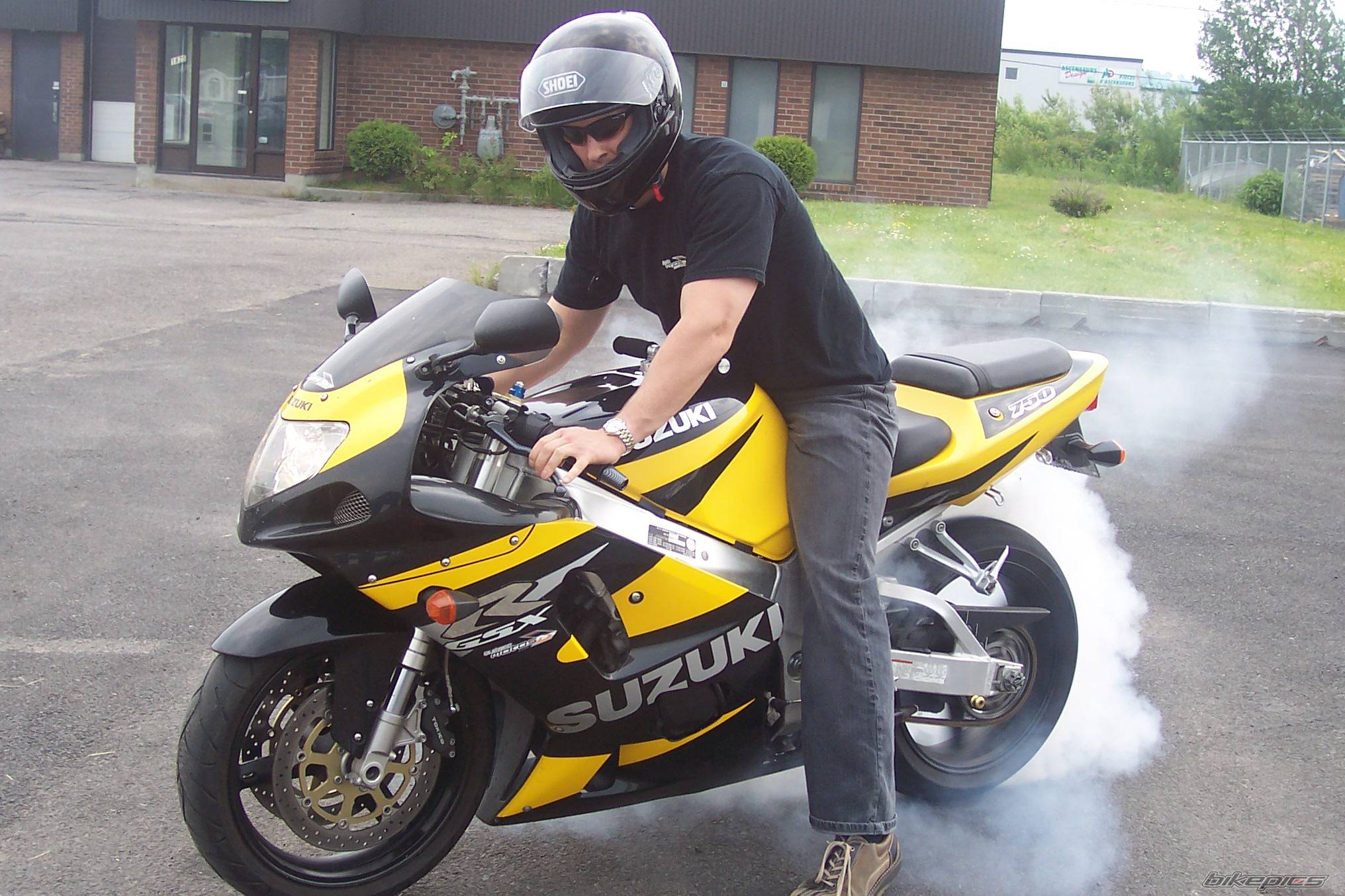 2001 SUZUKI GSX R 750 | Picture 381674 motorcycle photo