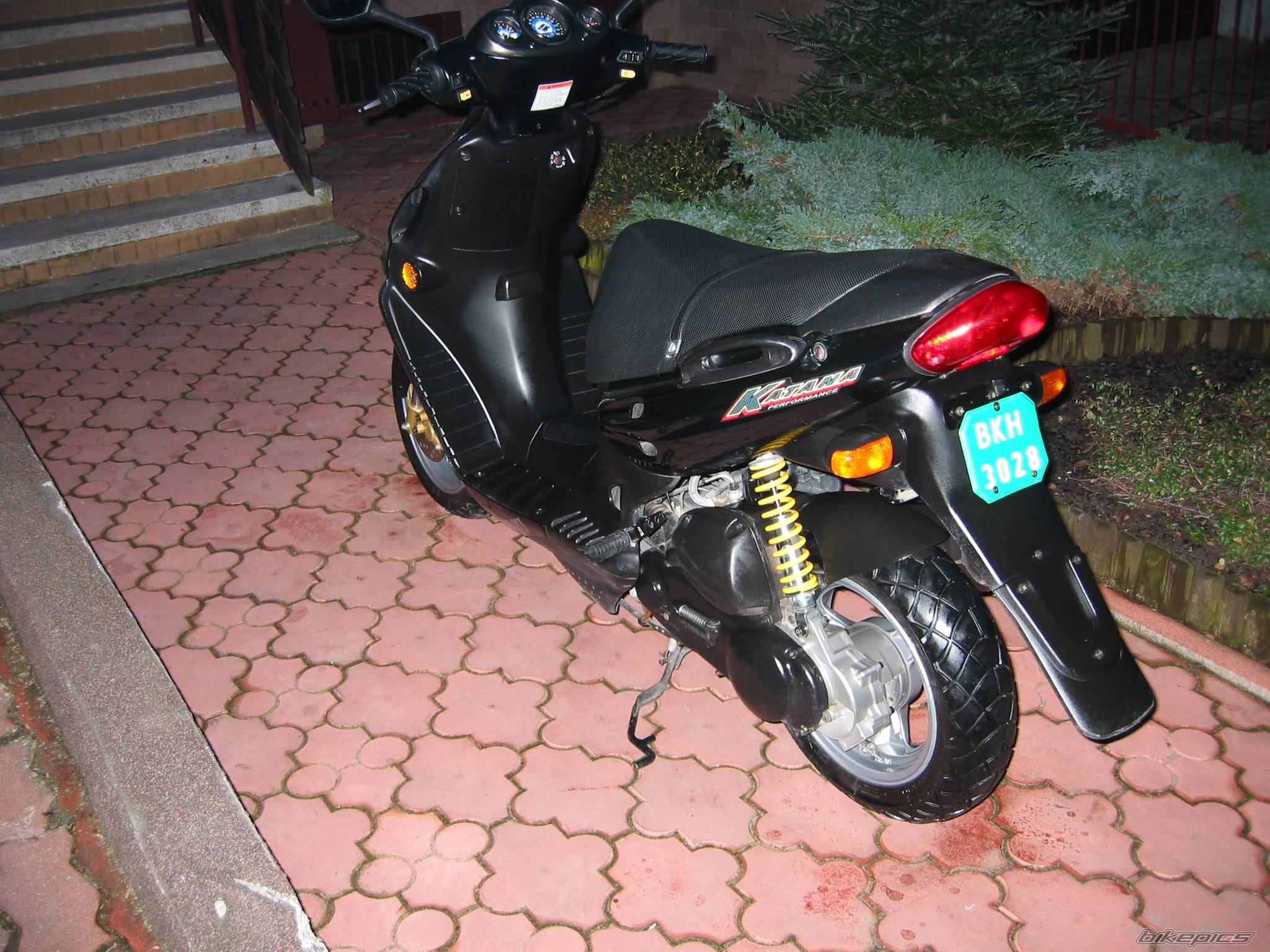 1999 SUZUKI KATANA AY 50 | Picture 383154 motorcycle photo