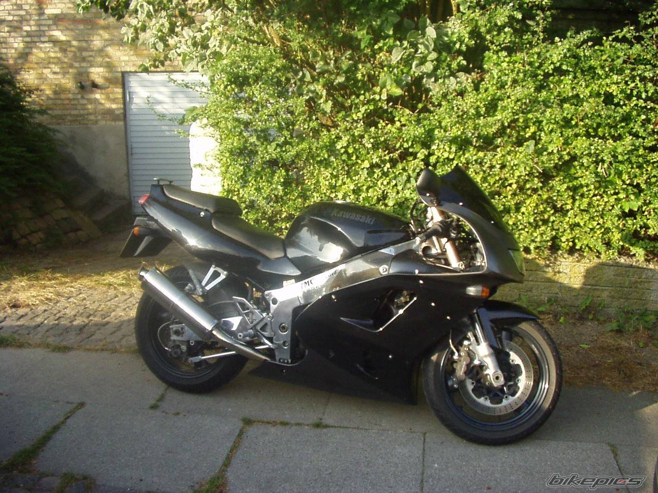 1994 KAWASAKI ZX 7R | Picture 38396 motorcycle photo