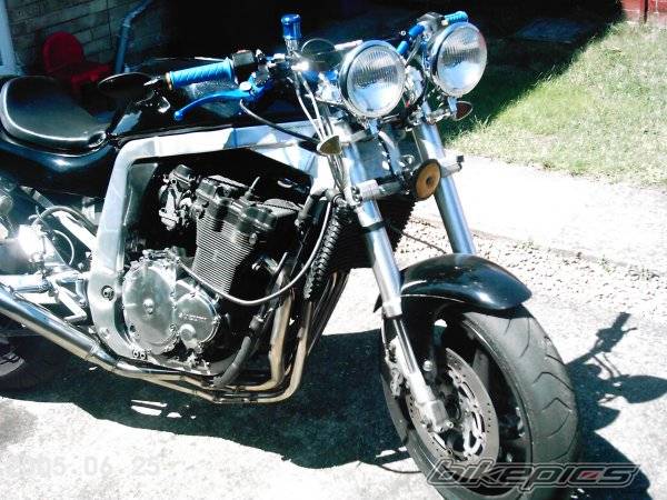 1990 SUZUKI GSX R 750 | Picture 384813 motorcycle photo