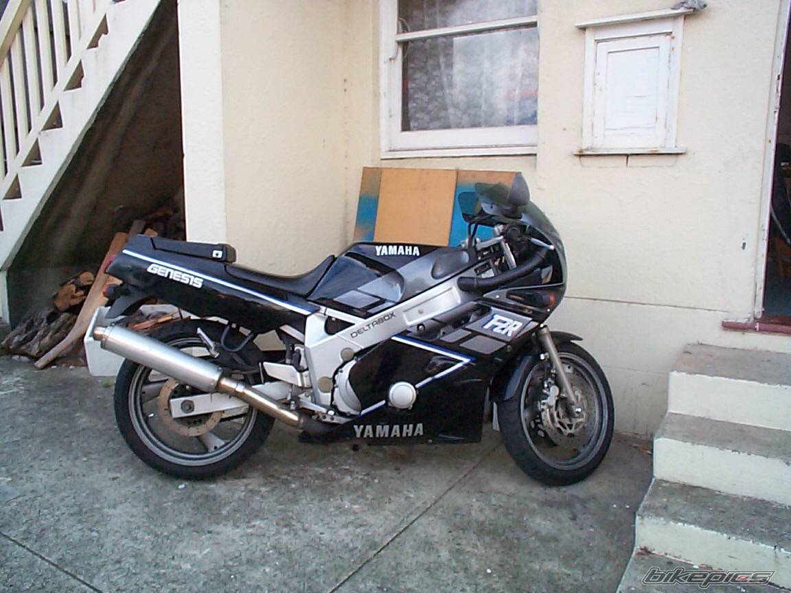 1990 YAMAHA FZR 600 | Picture 38689 motorcycle photo