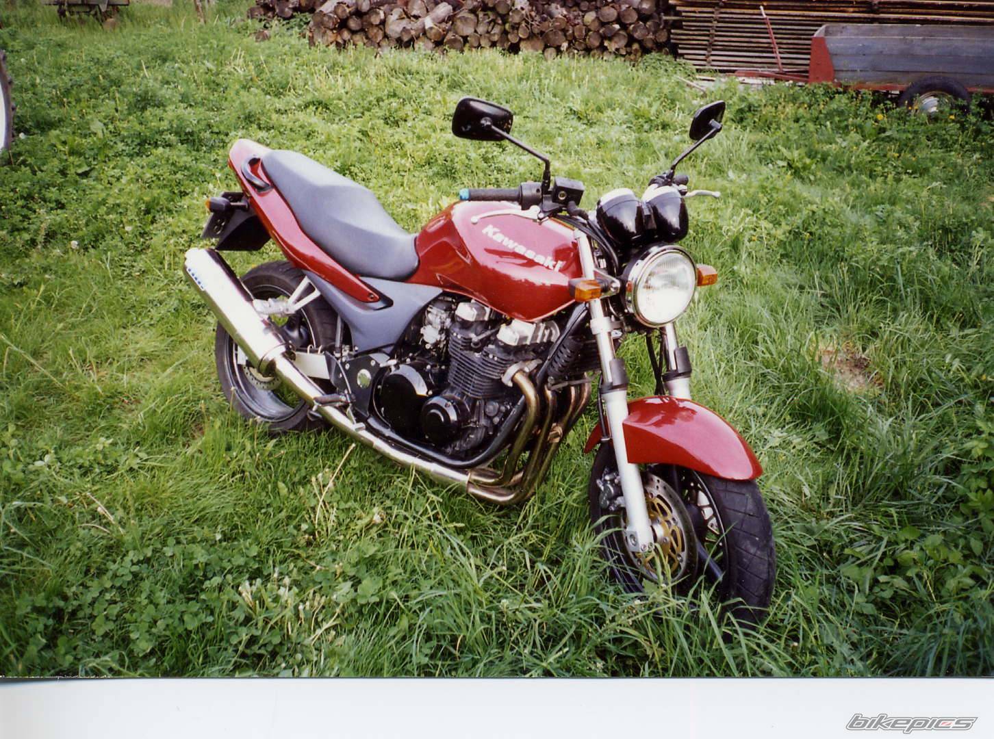 1999 KAWASAKI ZR 7 | Picture 38698 motorcycle photo