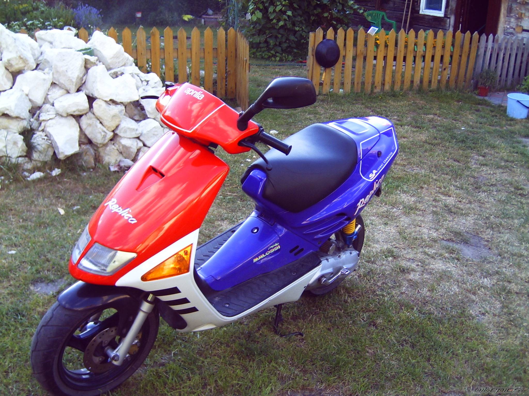 1992 APRILIA SR 50 | Picture 387034 motorcycle photo