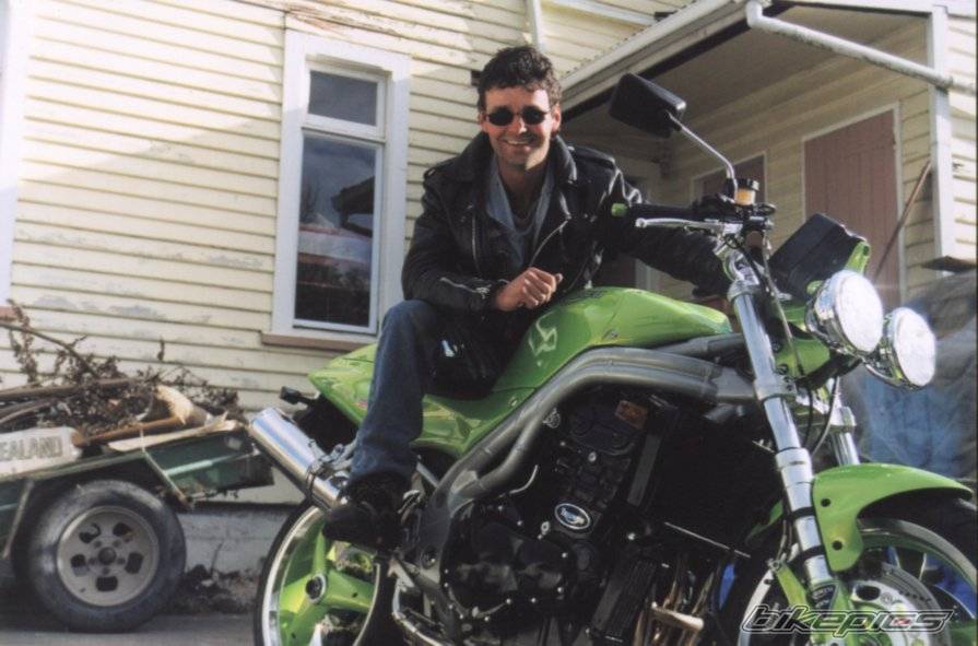 1999 TRIUMPH SPEED TRIPLE | Picture 39162 motorcycle photo