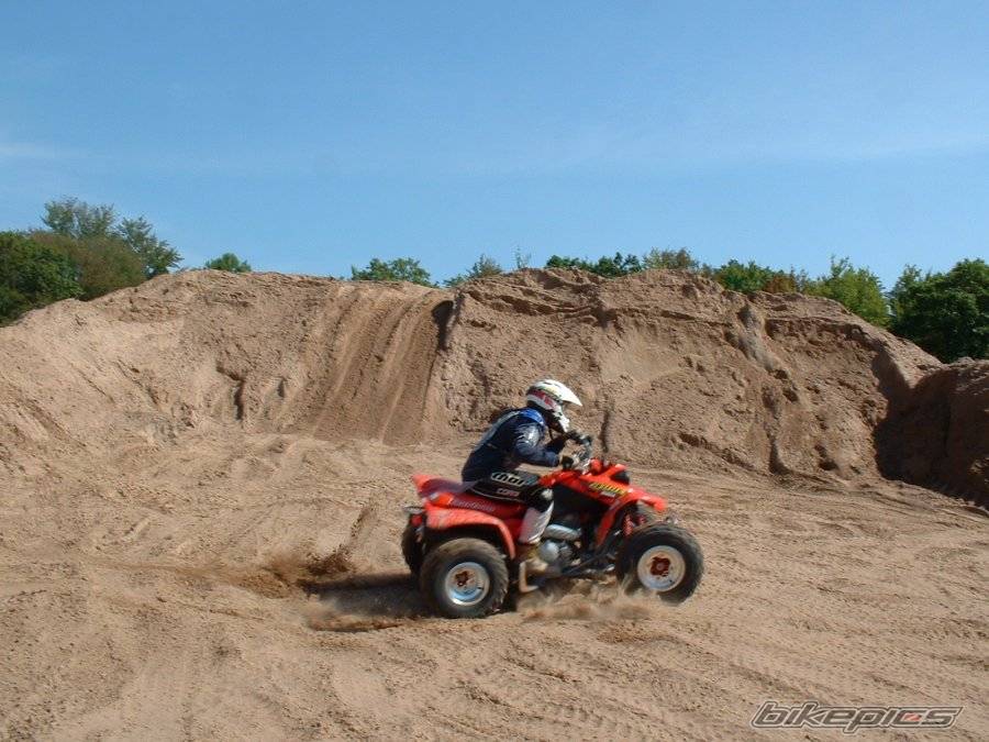 2002 YAMAHA BLASTER | Picture 39321 motorcycle photo