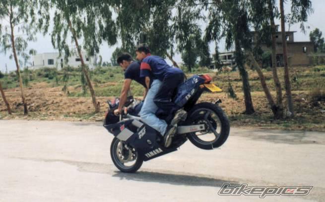 1989 YAMAHA FZR 250 | Picture 39654 motorcycle photo