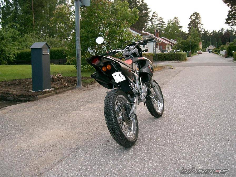 2005 MALAGUTI XSM 50 | Picture 399159 motorcycle photo
