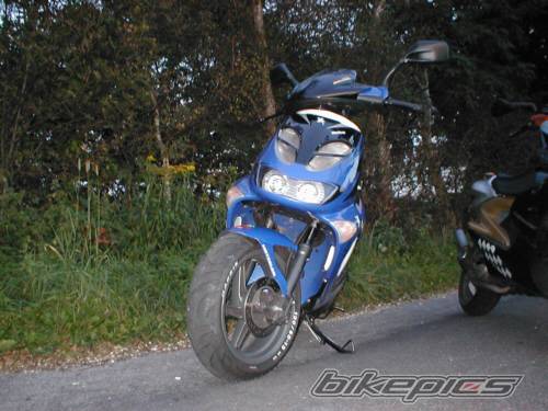 2001 APRILIA SR 50 | Picture 40027 motorcycle photo