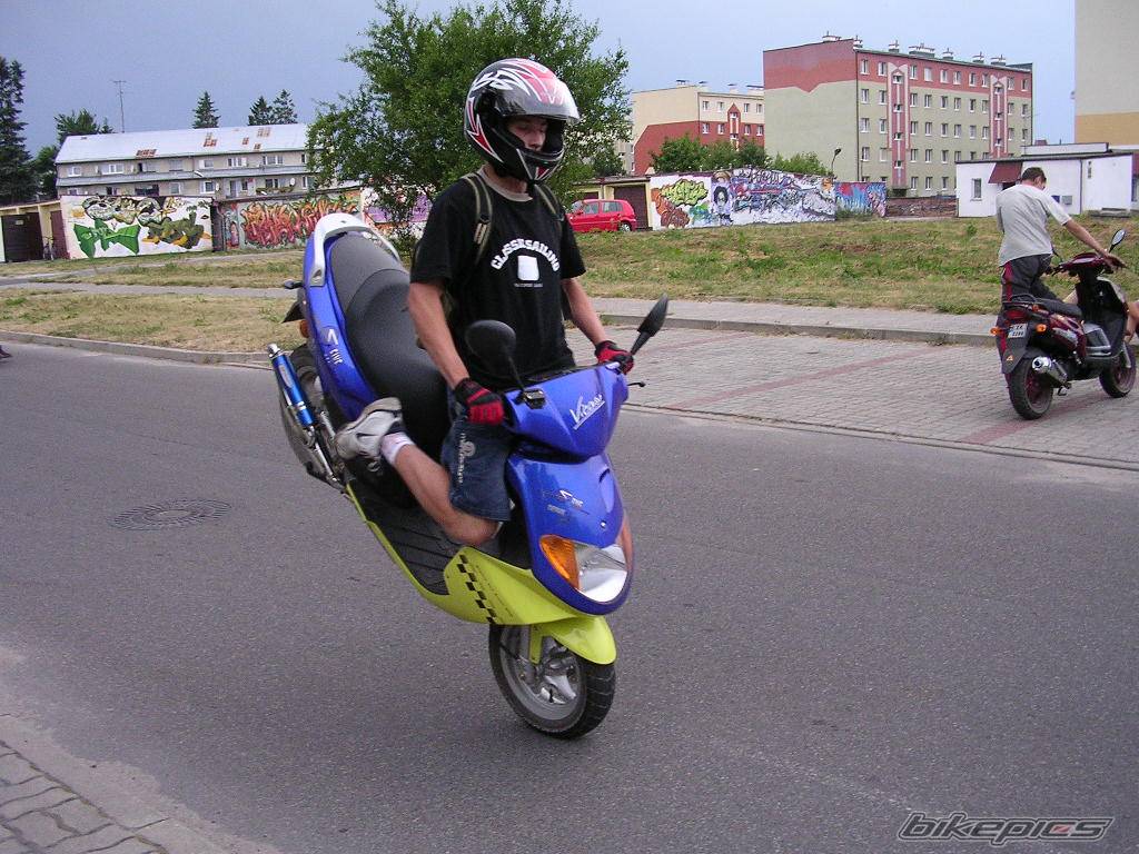 2004 DAELIM S FIVE 50 | Picture 400296 motorcycle photo