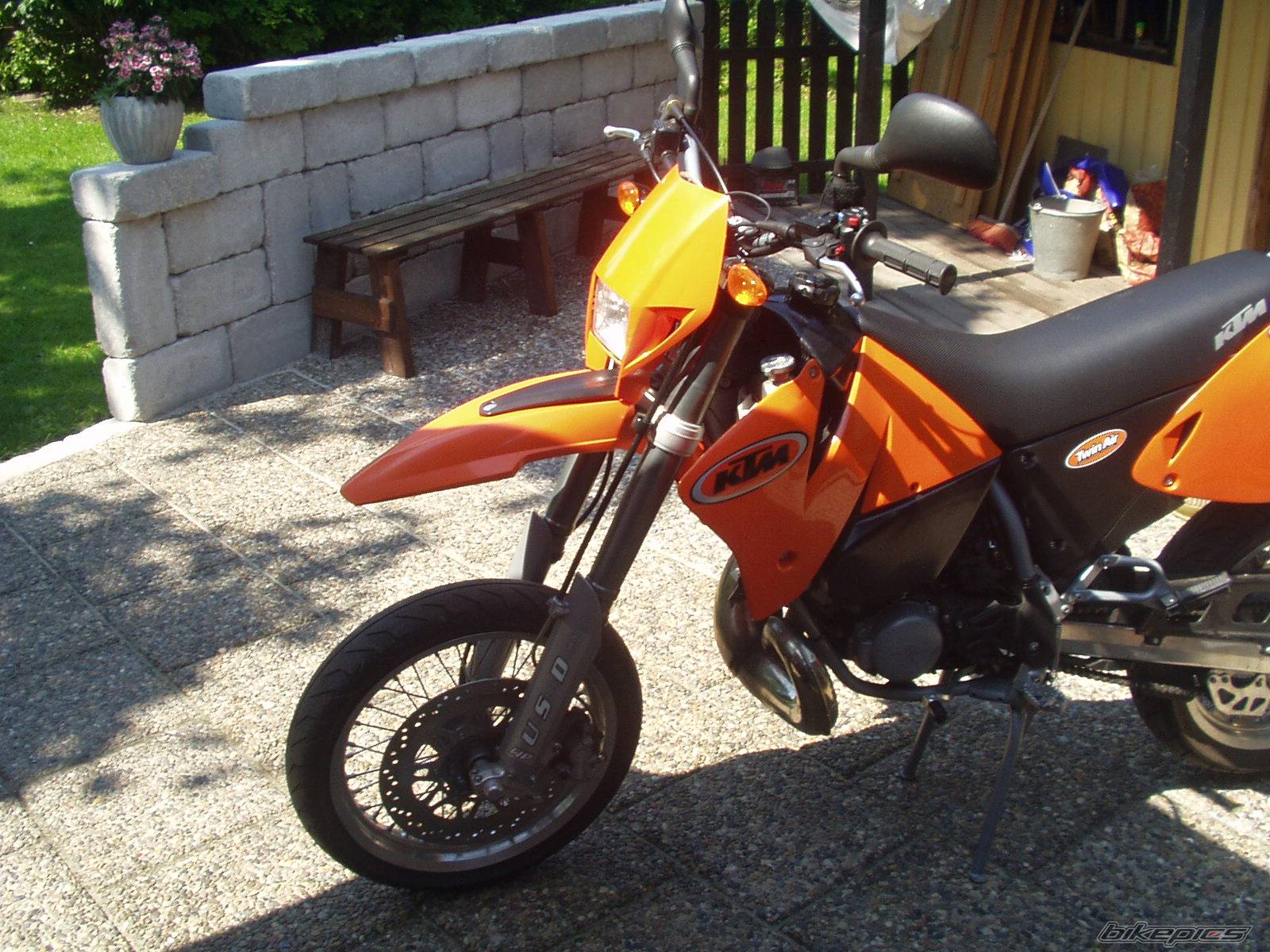 2001 KTM 125 SM | Picture 401500 motorcycle photo