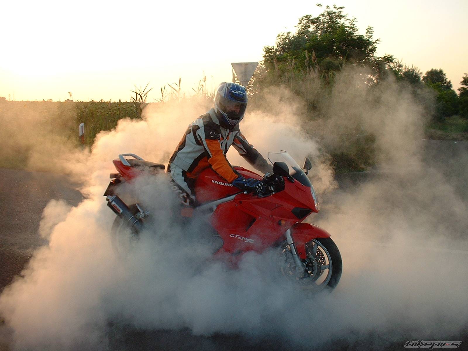 2005 HYOSUNG GT 650R | Picture 404352 motorcycle photo