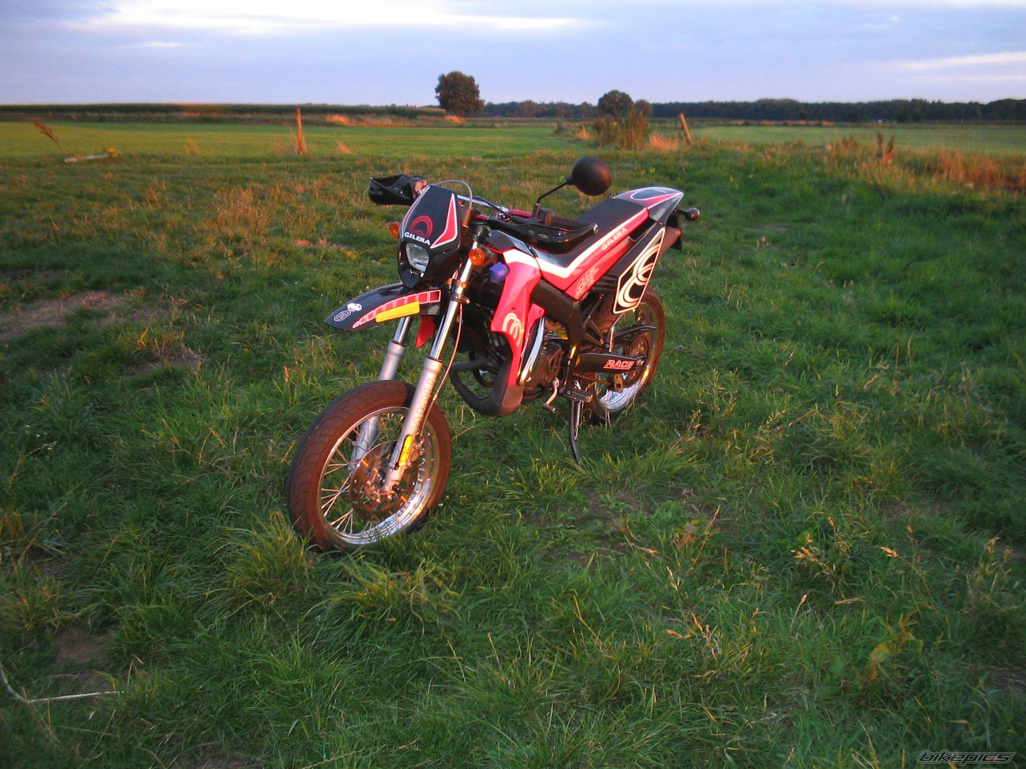 2004 GILERA SMT 50 | Picture 404485 motorcycle photo