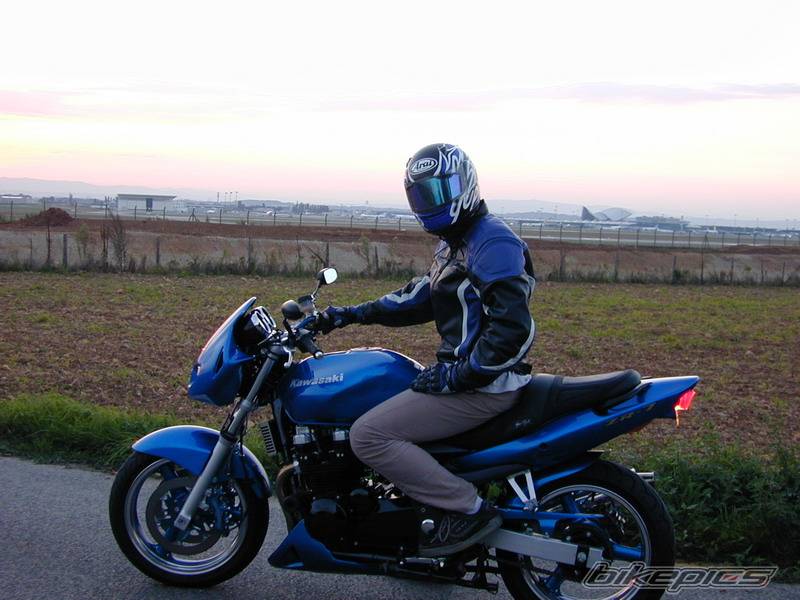2002 KAWASAKI ZR 7 | Picture 405535 motorcycle photo