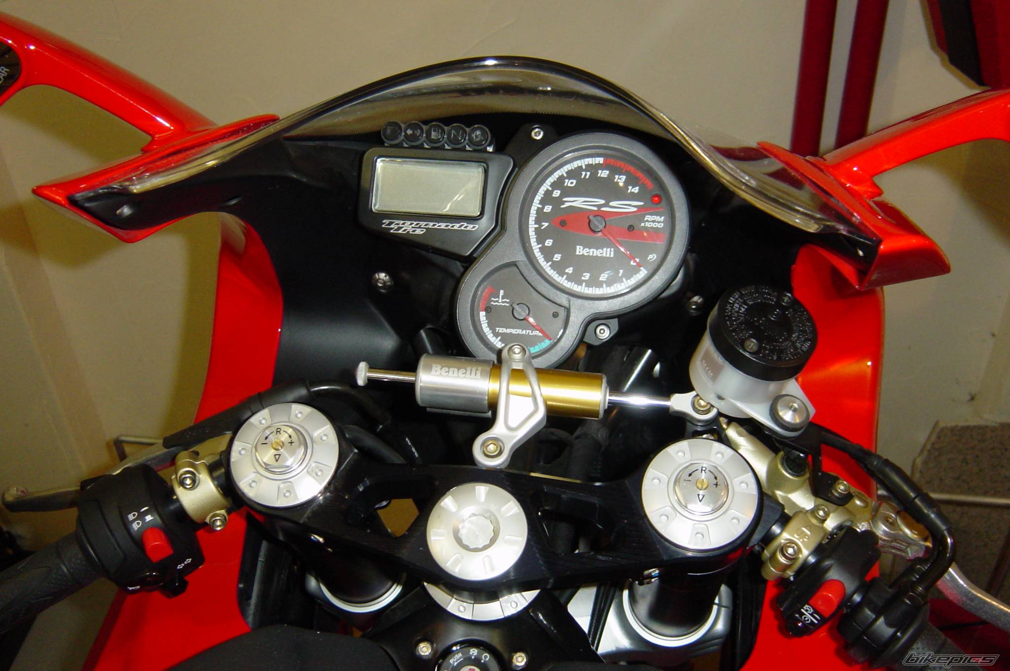 2004 BENELLI TORNADO 900 RS | Picture 406982 motorcycle photo
