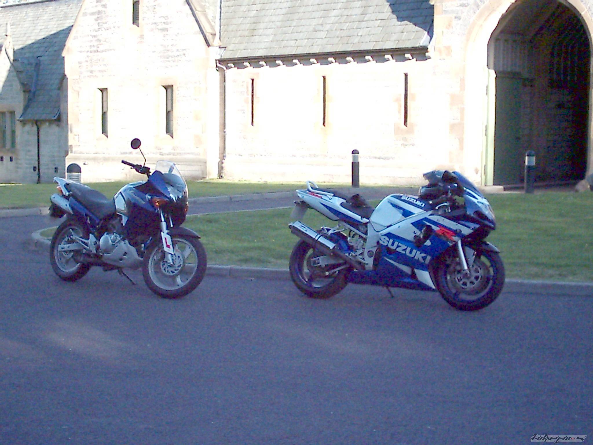 2001 SUZUKI GSX R 600 | Picture 412604 motorcycle photo