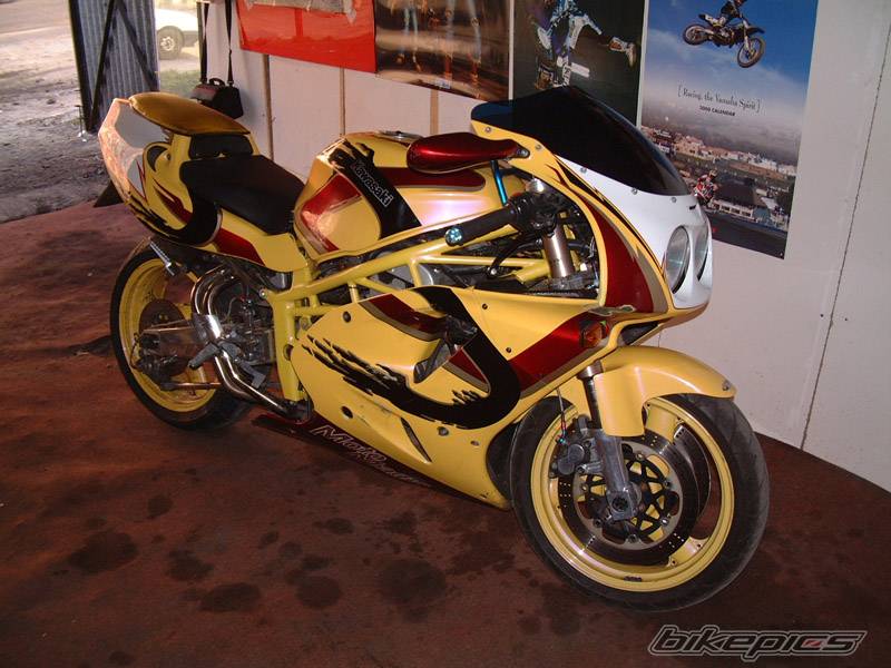 1995 KAWASAKI ZX 7R | Picture 41329 motorcycle photo