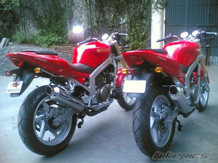 2005 HYOSUNG GT 250 COMET | Picture 414013 motorcycle photo