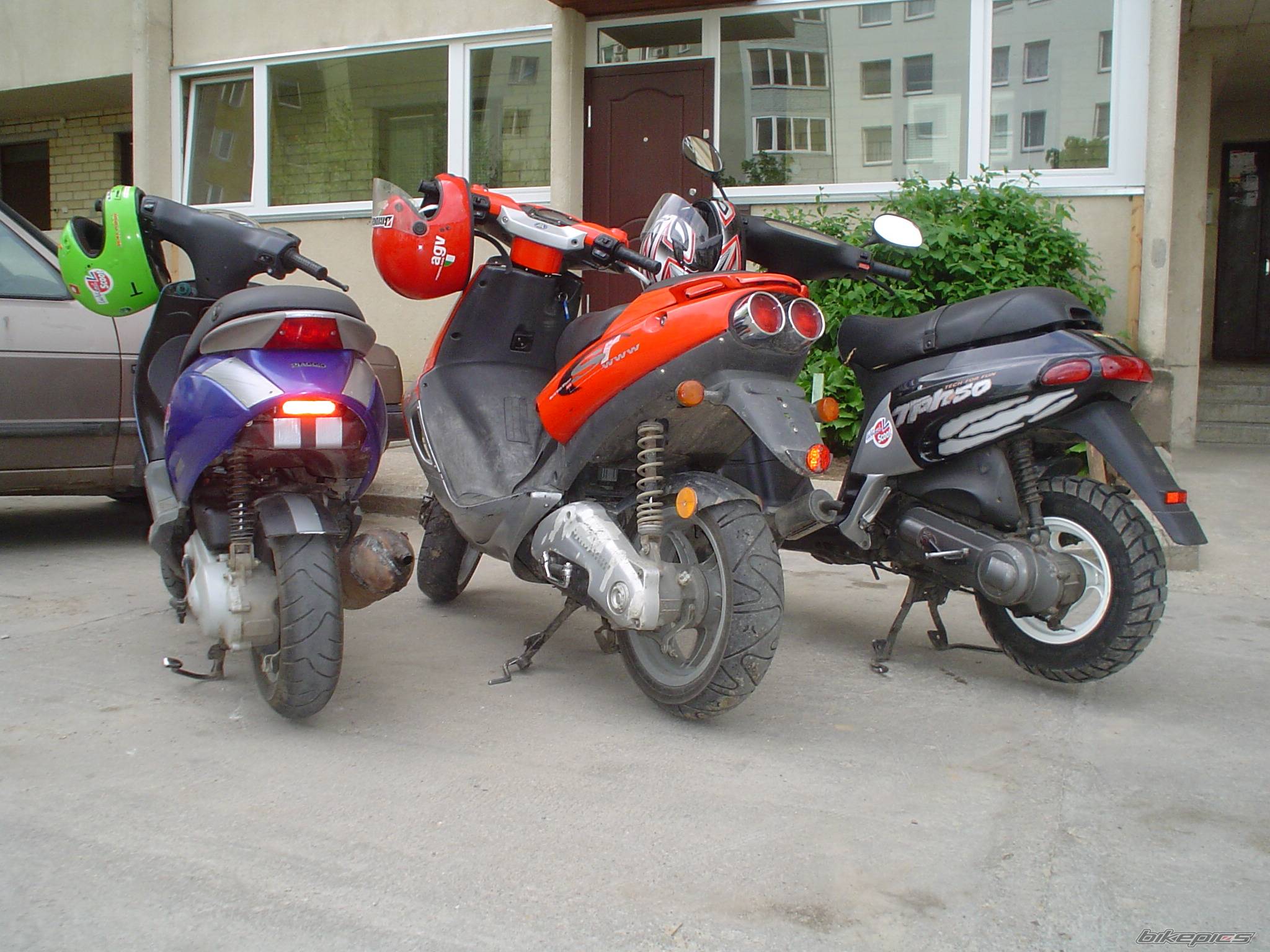 2000 MALAGUTI PHANTOM 50 F12 | Picture 414342 motorcycle photo