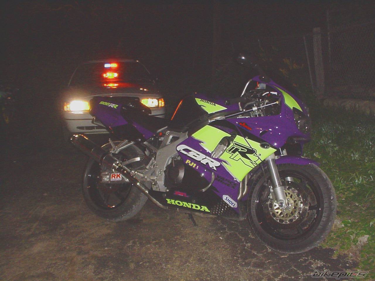 1995 HONDA CBR 900 | Picture 4160 motorcycle photo