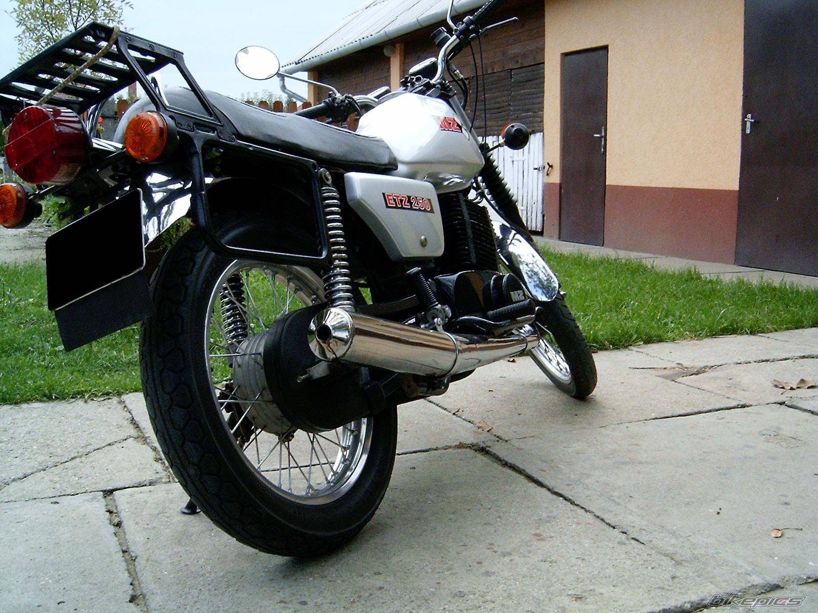 1985 MZ ETZ 250 | Picture 419230 motorcycle photo