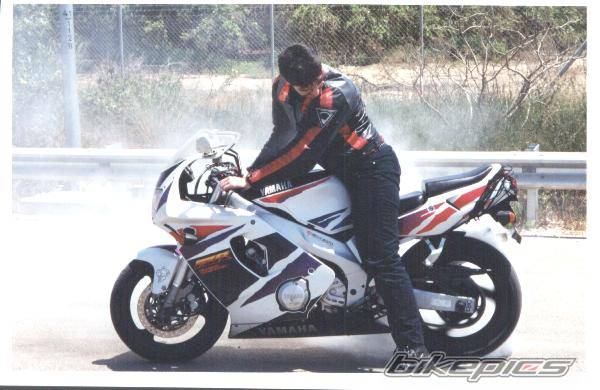 1995 YAMAHA YZF 600 | Picture 4194 motorcycle photo