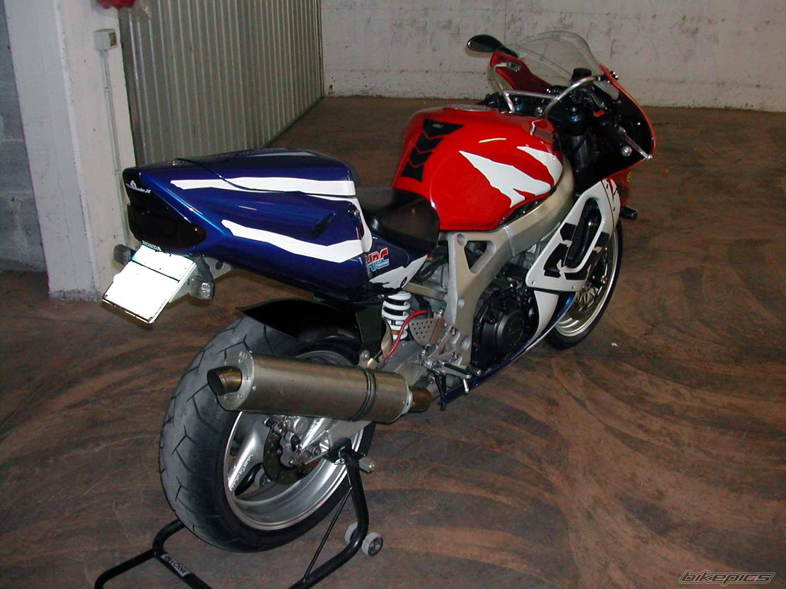 1999 HONDA CBR 900 | Picture 421271 motorcycle photo