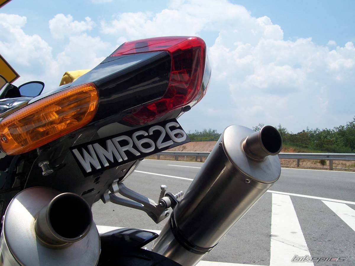2004 APRILIA RSV MILLE FACTORY | Picture 422390 motorcycle photo
