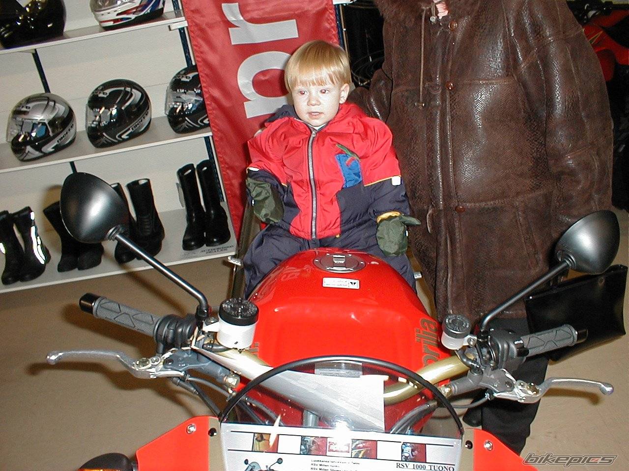 2002 APRILIA RSV 1000R MILLE | Picture 42550 motorcycle photo
