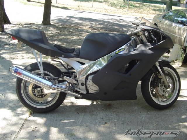 1993 YAMAHA FZR 1000 | Picture 426136 motorcycle photo