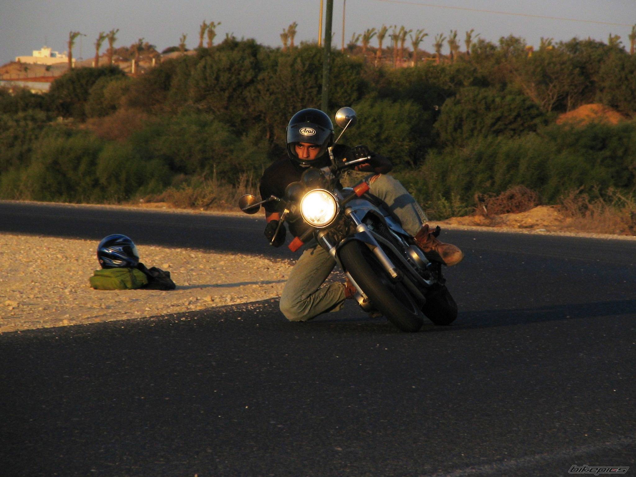 2000 SUZUKI GS 500 | Picture 428273 motorcycle photo