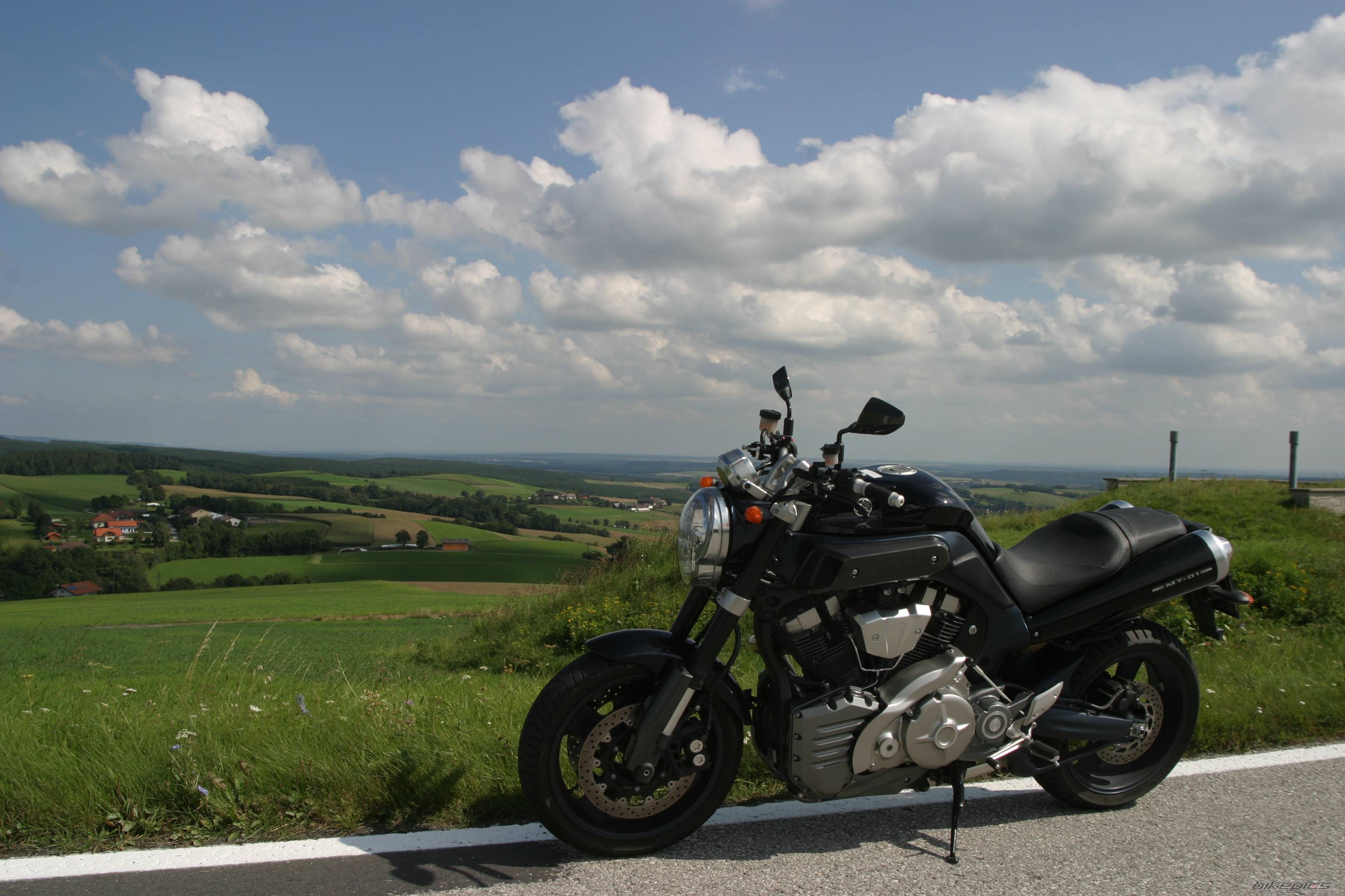 2005 YAMAHA MT 01 | Picture 428438 motorcycle photo