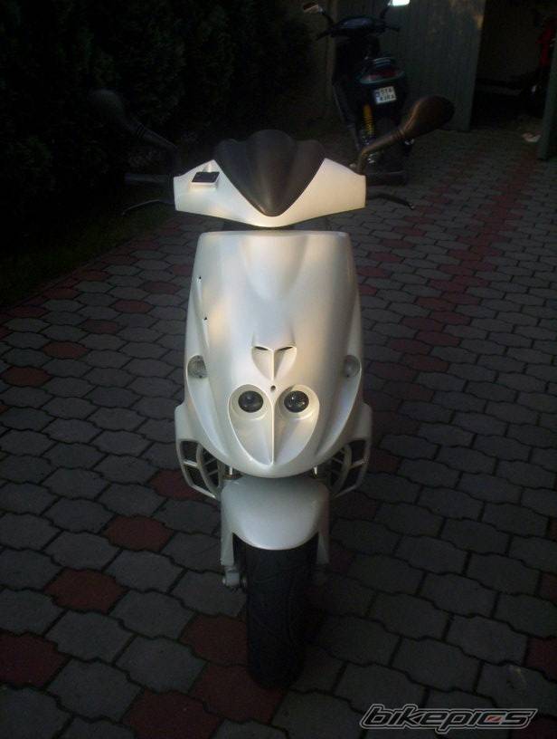 1997 MALAGUTI F 12 50 | Picture 430634 motorcycle photo