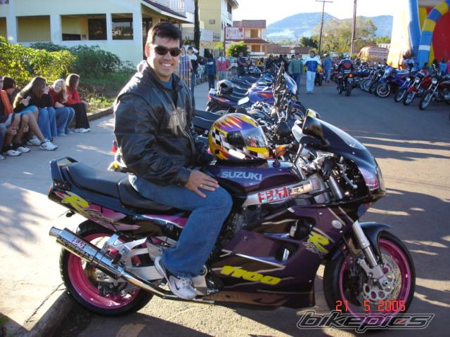 1995 SUZUKI GSX R 1100 | Picture 433628 motorcycle photo