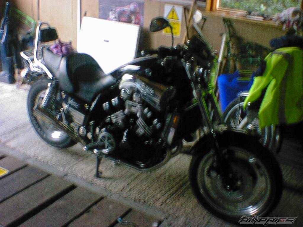 1988 YAMAHA V MAX 1200 | Picture 43575 motorcycle photo