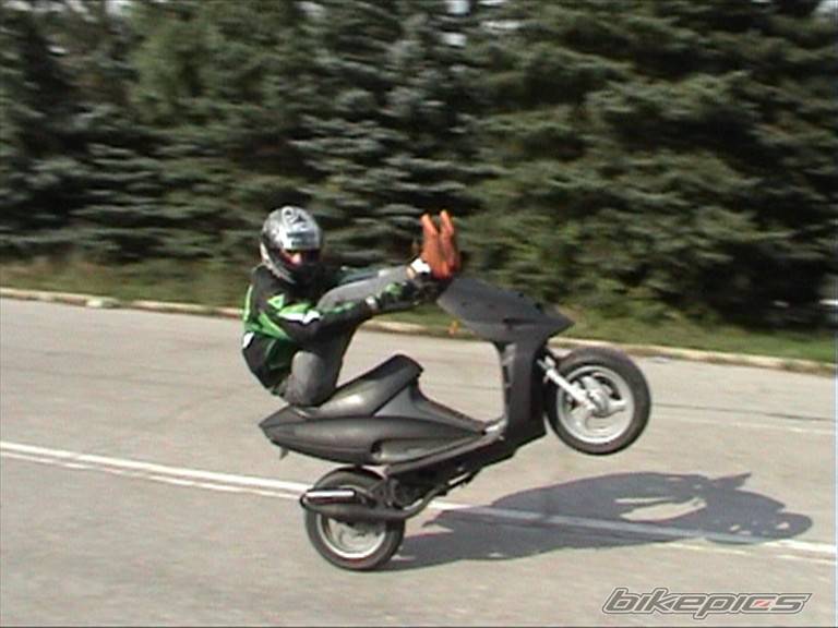 2005 MALAGUTI PHANTOM 50 F12 | Picture 439486 motorcycle photo