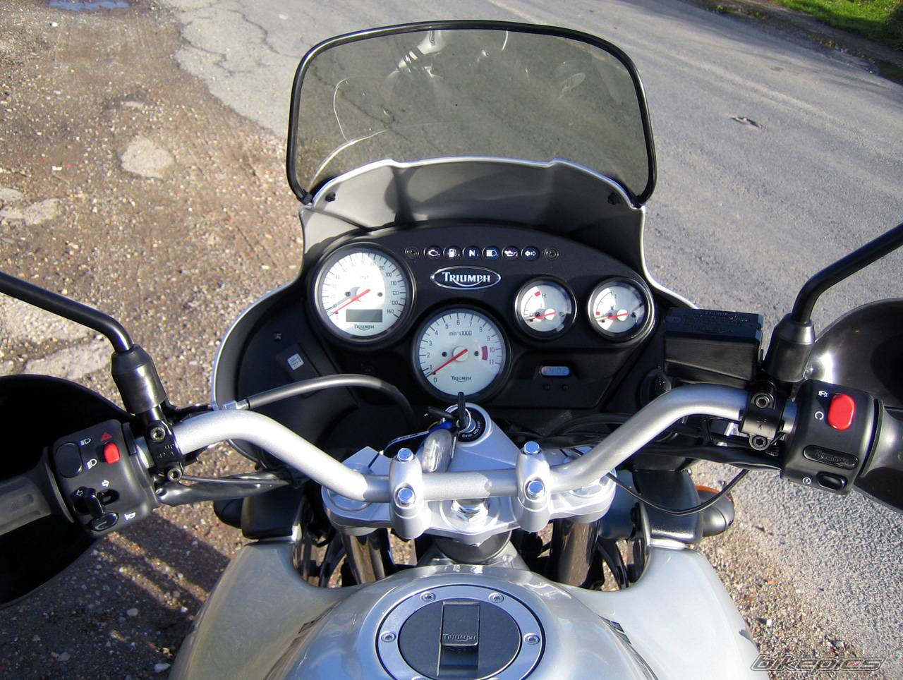 2005 TRIUMPH TIGER | Picture 439736 motorcycle photo